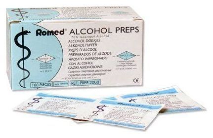Packung mit alkoholgetränkten Reinigungstüchern